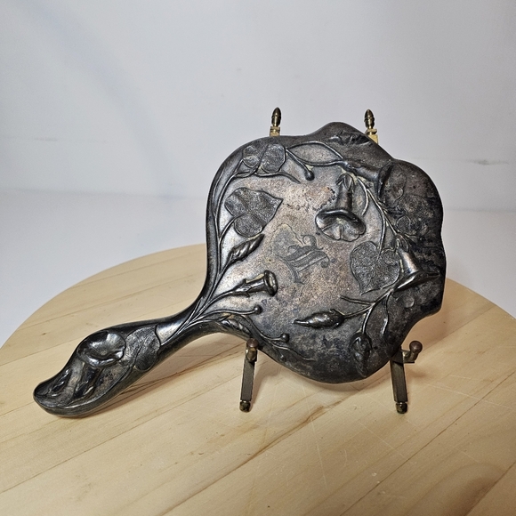 Vintage Art Nouveau silver-plated hand mirror Ornate Motif Floral Design - Picture 1 of 13